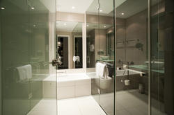 6926   Modern bathroom