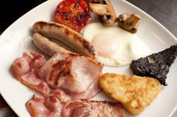 9955   Hearty traditional English breakfast