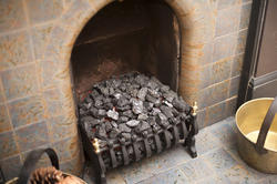 8834   Hearth with coal in the grate