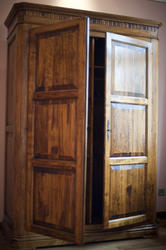 8912   Rustic wooden wardrobe or armoire