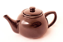 9965   Warm copper colored basic teapot, on white
