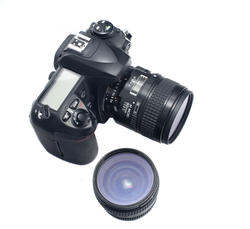 12150   Single lens reflex camera with detachable lenses